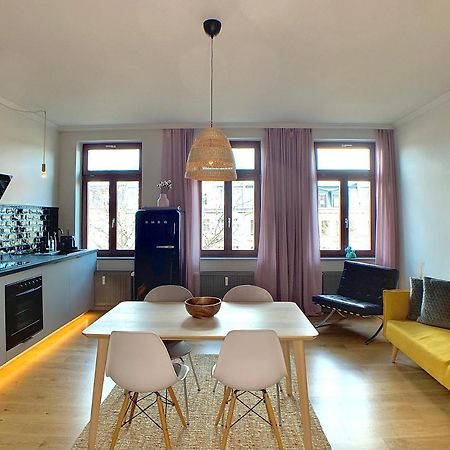Ferienwohnung Cosy And Modern In Vibrant West Leipzig Exterior foto